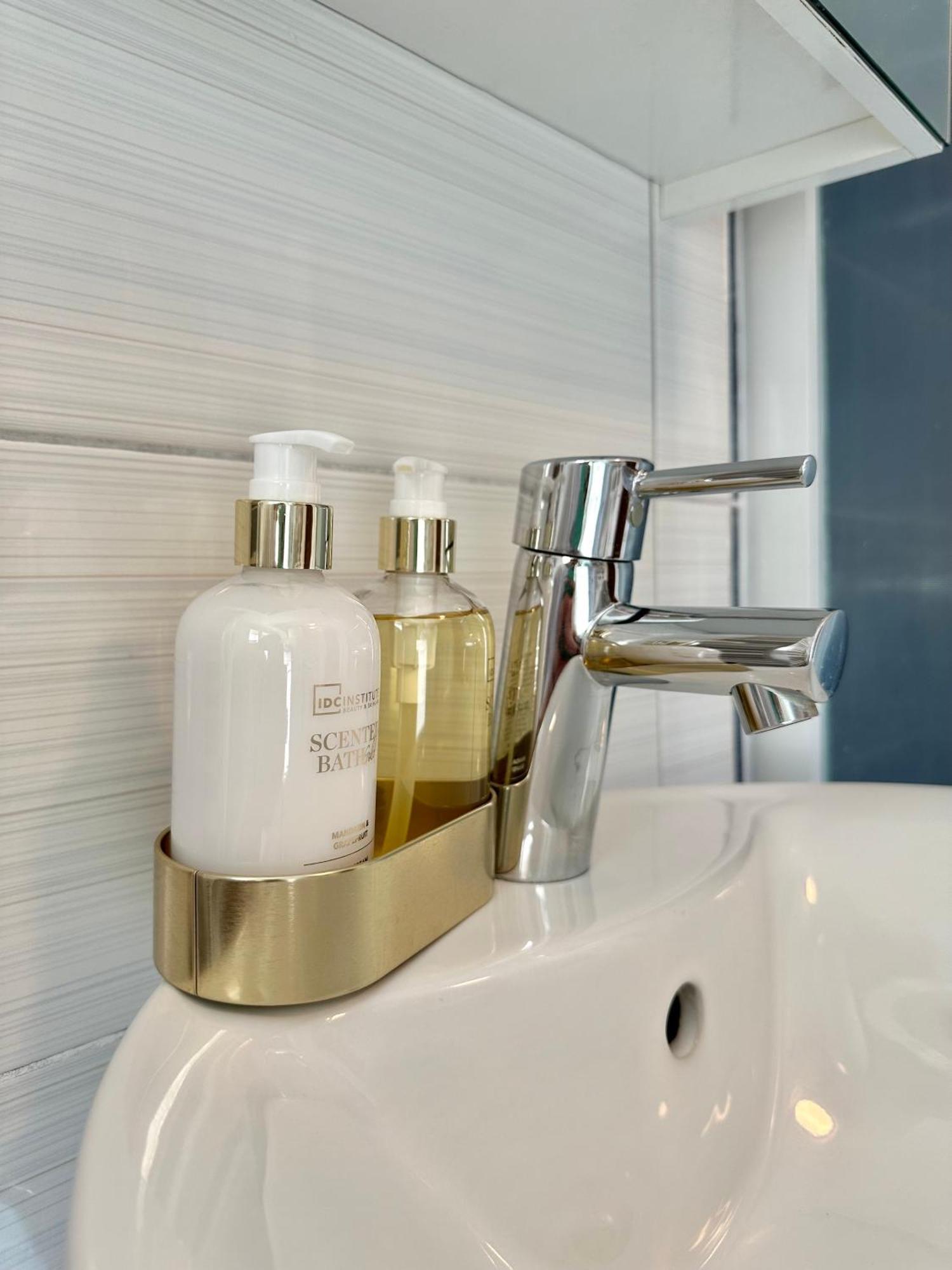 Diocletian Wine Studio Apartment II สปลิท ภายนอก รูปภาพ
